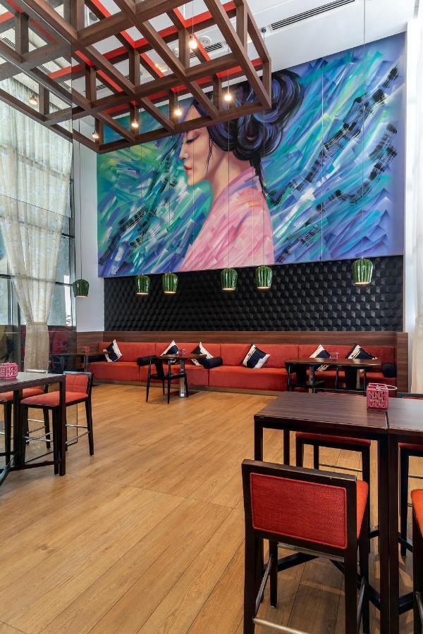 Hyatt Place Dubai Jumeirah Bagian luar foto