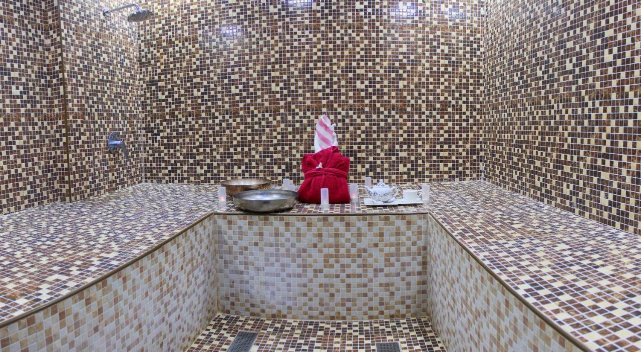 Hyatt Place Dubai Jumeirah Bagian luar foto