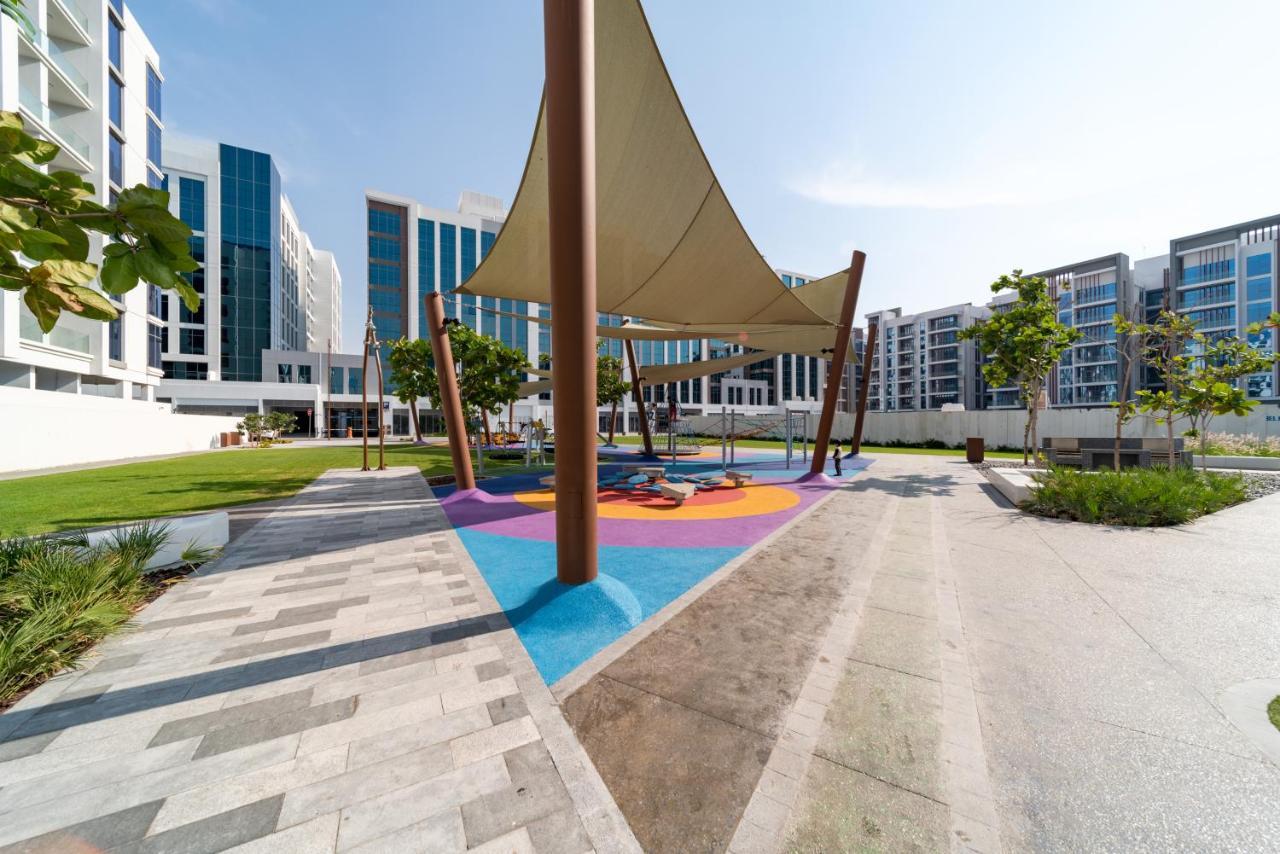 Hyatt Place Dubai Jumeirah Bagian luar foto