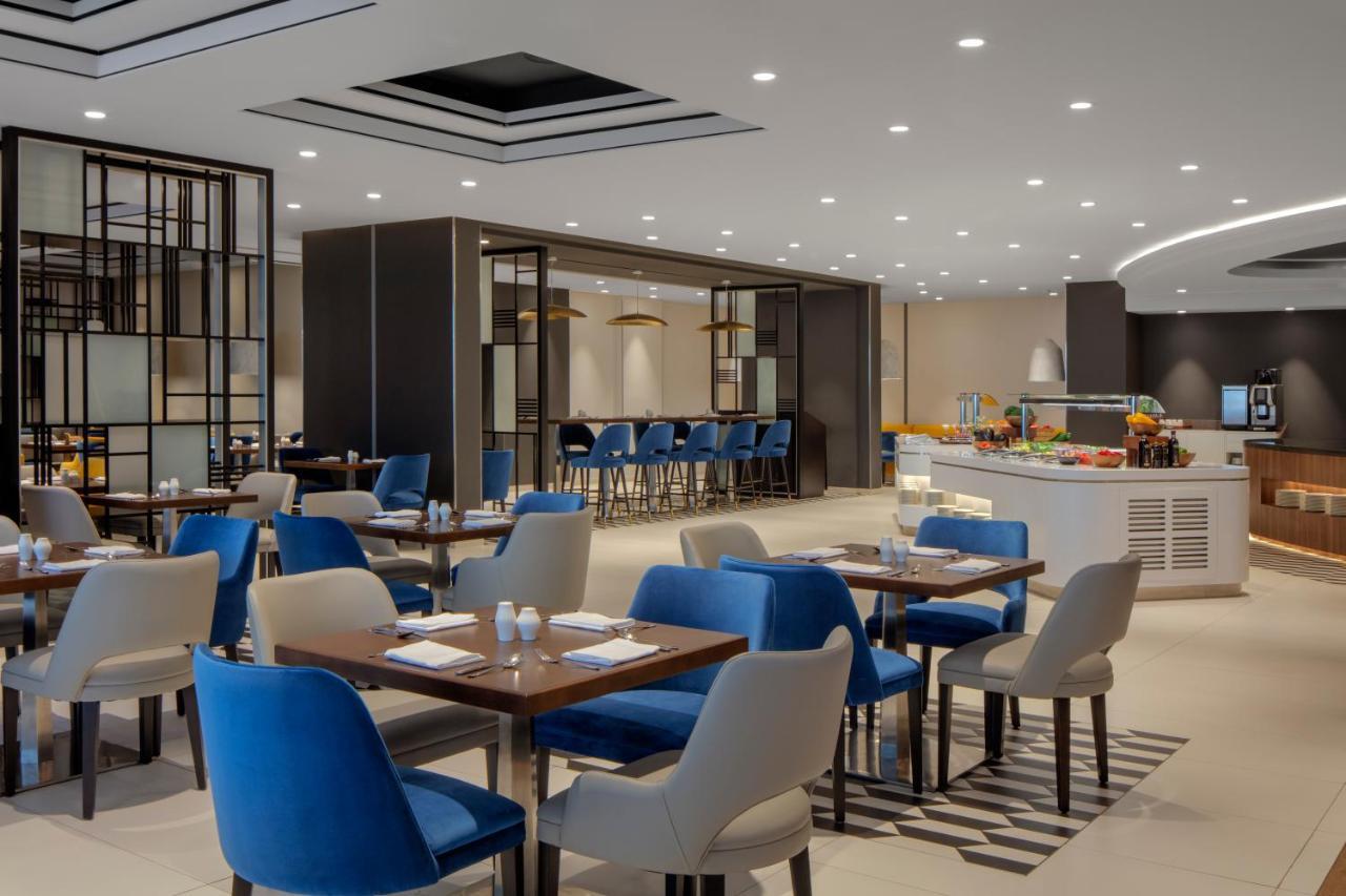 Hyatt Place Dubai Jumeirah Bagian luar foto
